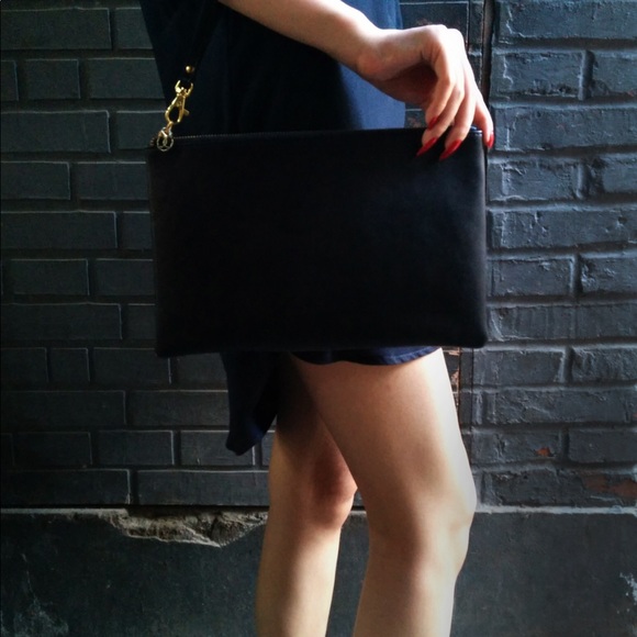 Black Clutch - Picture 1 of 2